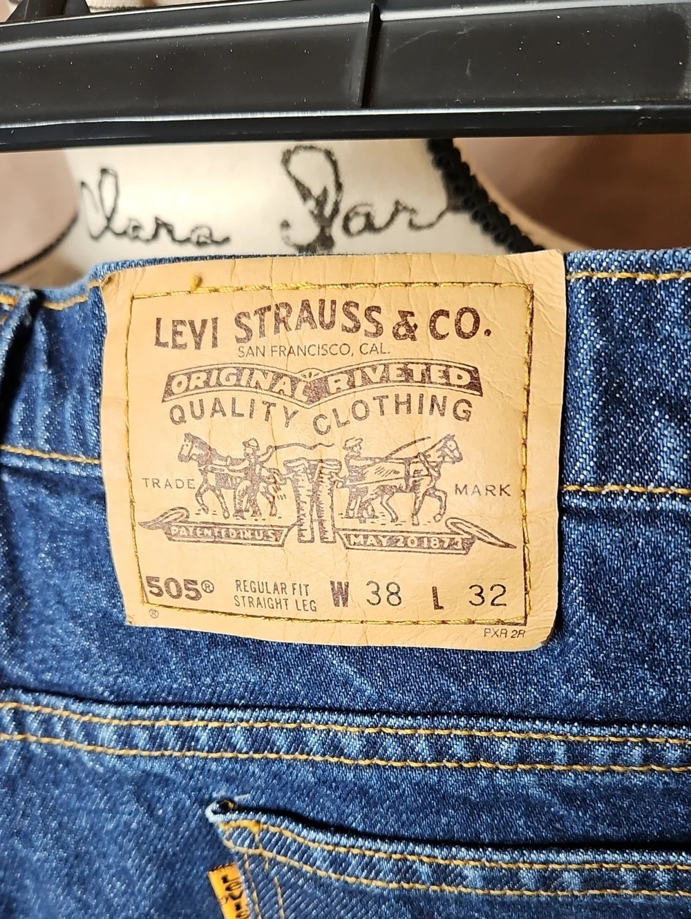 Levi's Men's Vintage 1996 505 Regular Straight Leg Jeans 38x32 Excellent cond.